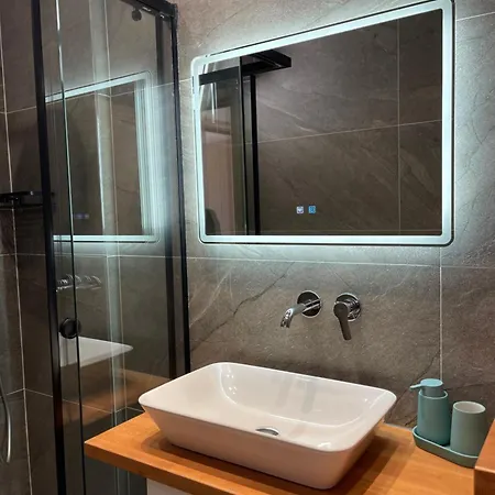 Apartament George *