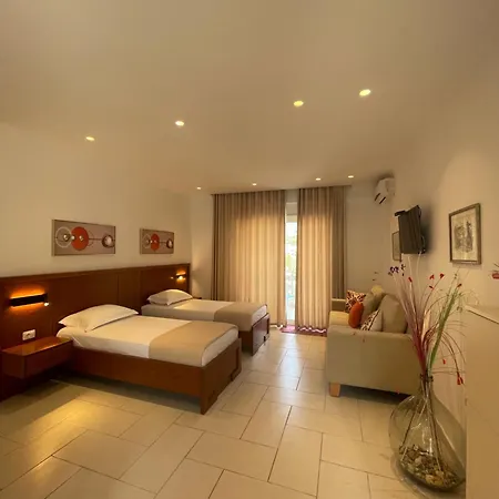 George Apartament Himara