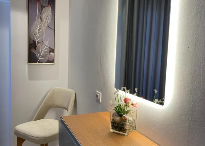 George Apartment Himare